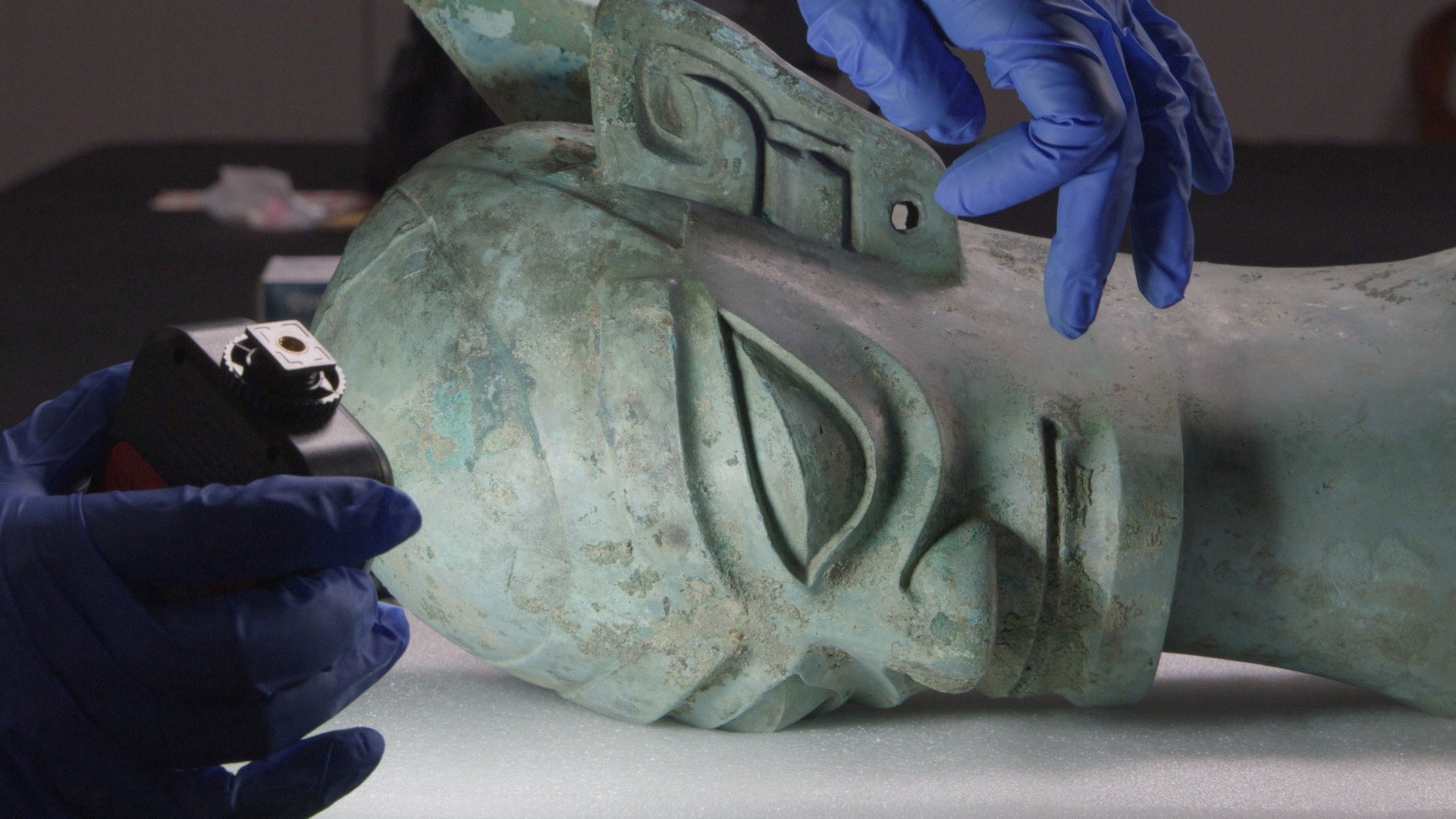 The chance discovery of a jade artifact unearths an ancient Chinese city.